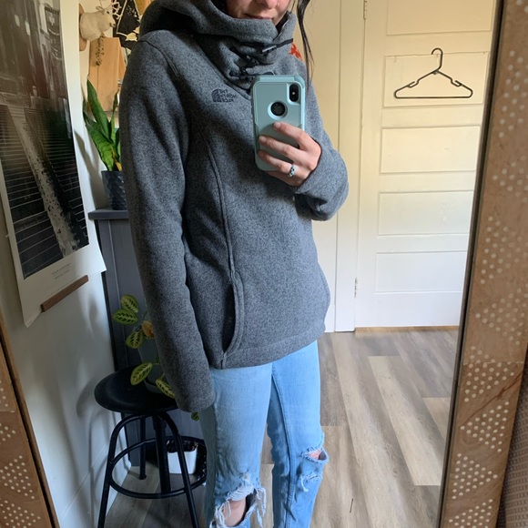 The North Face Fleece Pullover - Picture 5 of 6